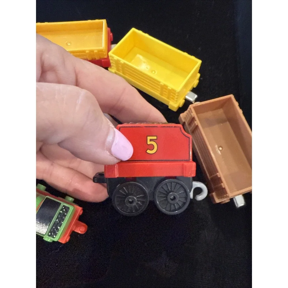 Thomas & Friends Harold & The Search Cars Misc Magnetic Diecast‎ Train Car. 4176